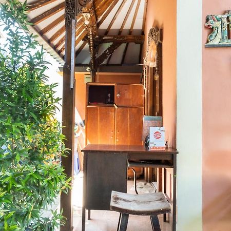 Oyo 3775 Ketut Inn Pesanggaran المظهر الخارجي الصورة
